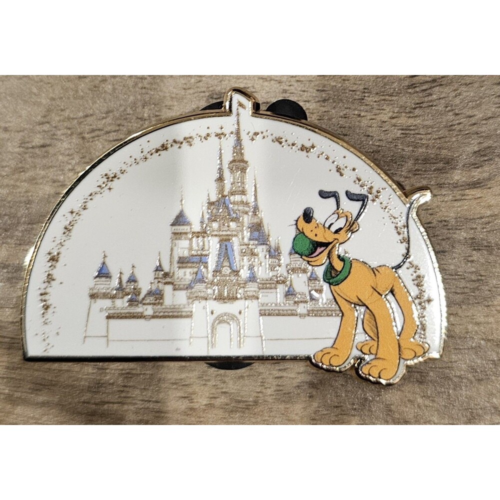 Disney Pluto D23 TWDC DEC Walt Disney Company Store Castle Mystery Pin (H2)